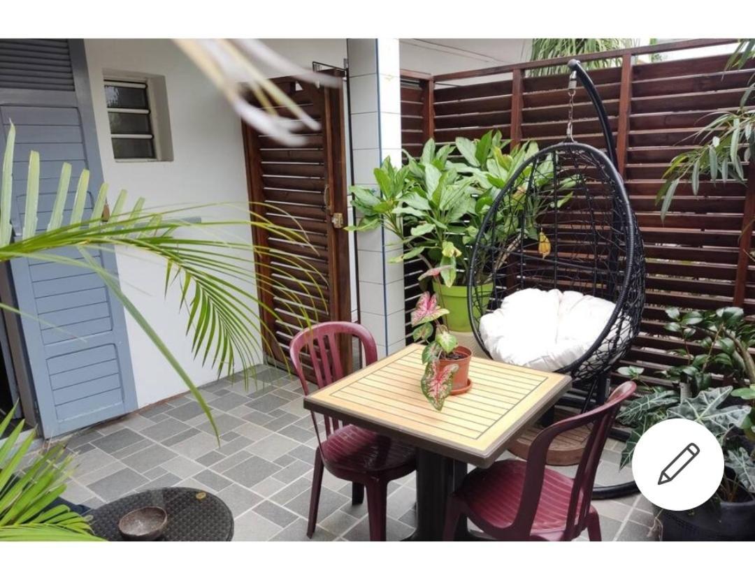 Appartements Et Chambres En Coeur De Ville Saint-Denis - Entree Autonome - Check In 14H30- エクステリア 写真