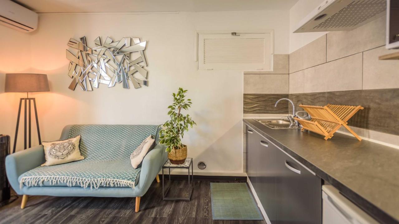 Appartements Et Chambres En Coeur De Ville Saint-Denis - Entree Autonome - Check In 14H30- エクステリア 写真